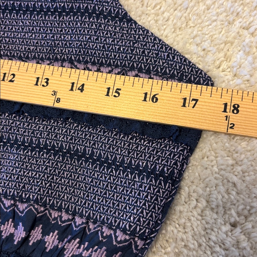 Anthropologie medium Smocked Embroidered Tank like new - Picture 9 of 9